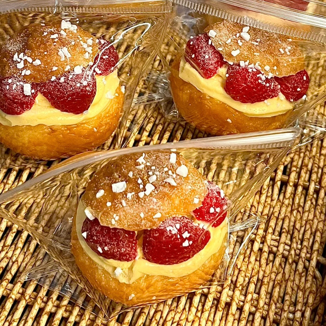 PO Strawberry popover Squishy